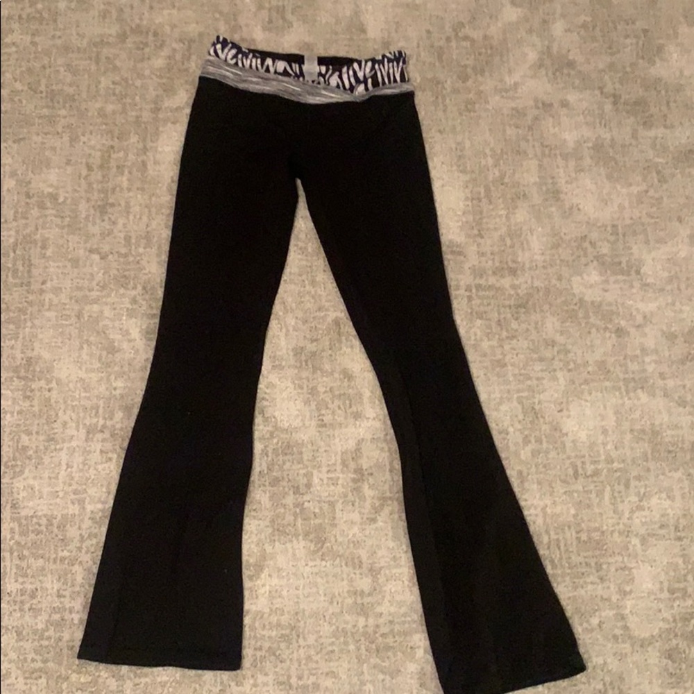 Ivivva yoga pants